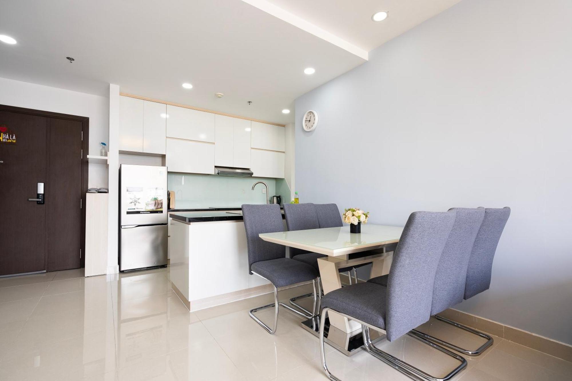 Henry Home - Rivergate Хошимин Экстерьер фото