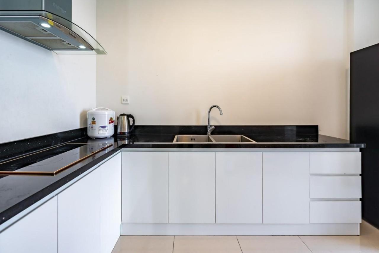 Henry Home - Rivergate Хошимин Экстерьер фото