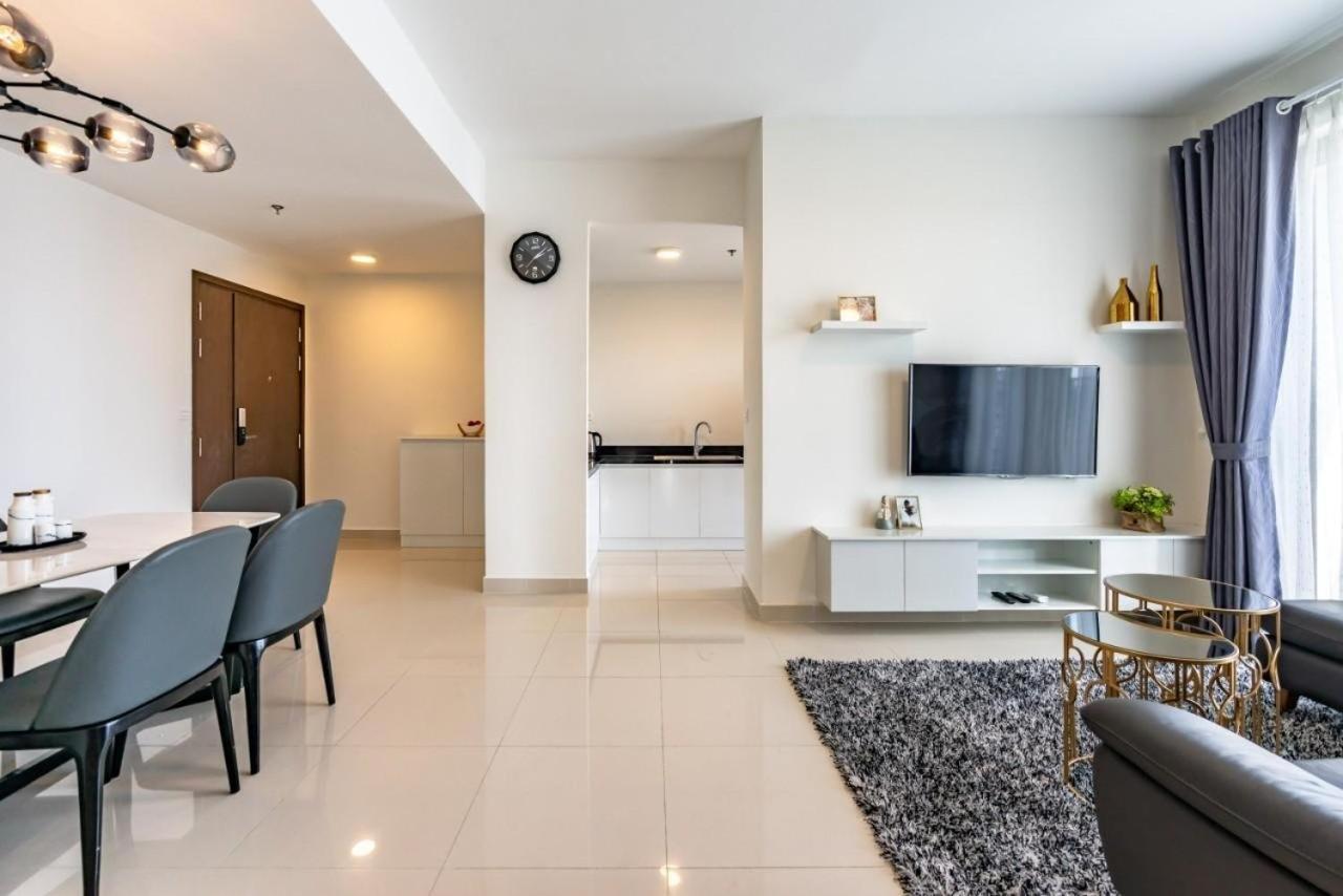 Henry Home - Rivergate Хошимин Экстерьер фото